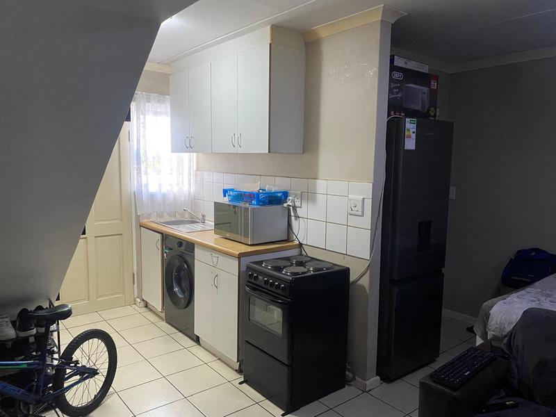 2 Bedroom Property for Sale in Maitland Western Cape